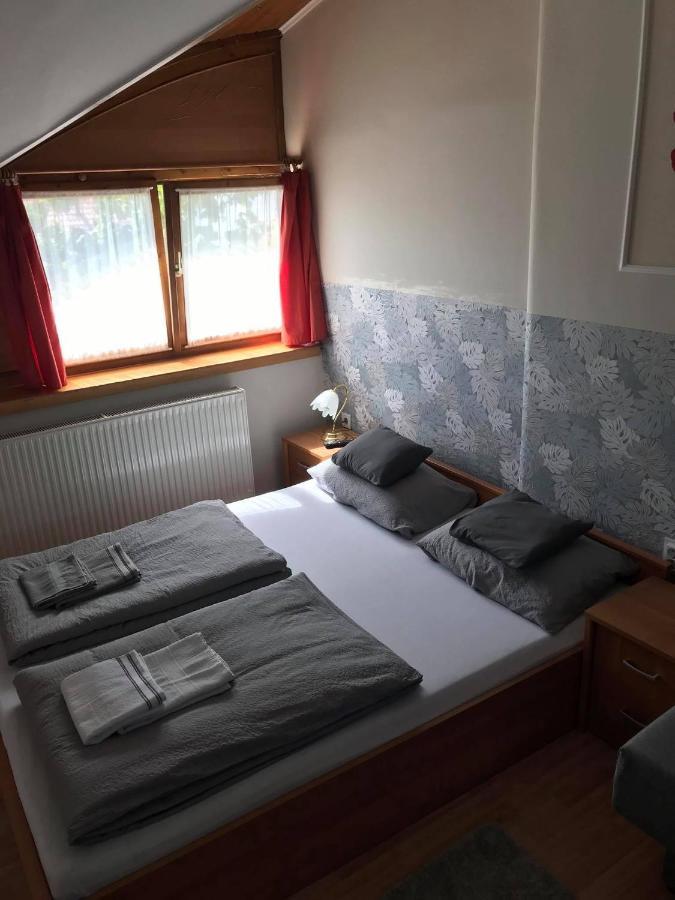 Hunyadi Panzió-Apartman Mako Bagian luar foto
