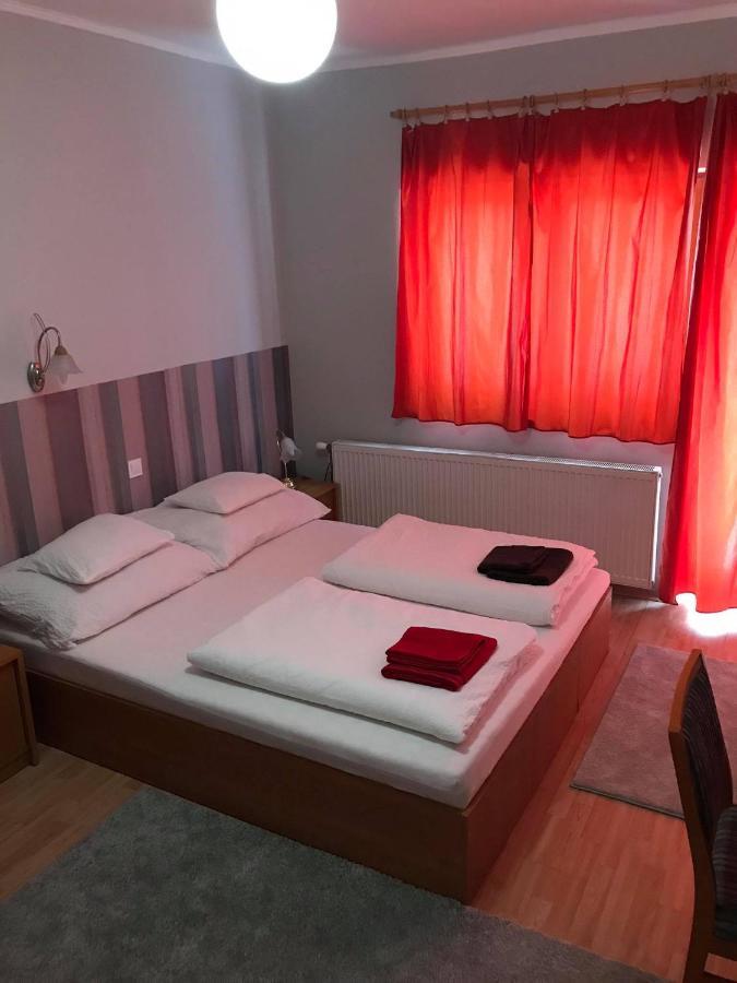 Hunyadi Panzió-Apartman Mako Bagian luar foto