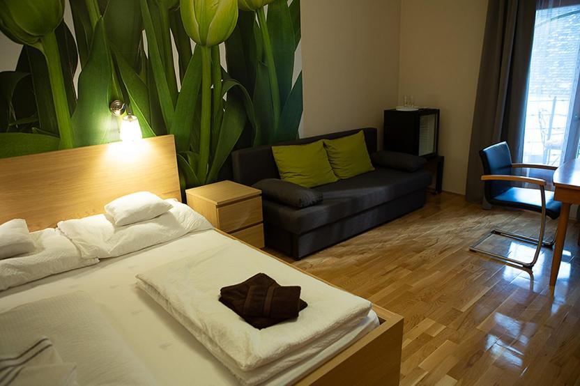 Hunyadi Panzió-Apartman Mako Bagian luar foto