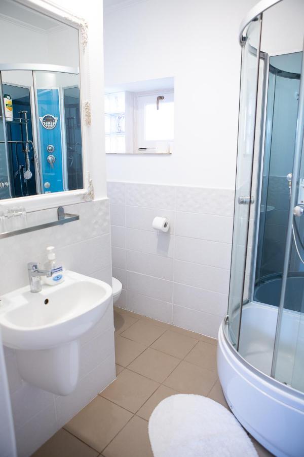 Hunyadi Panzió-Apartman Mako Bagian luar foto